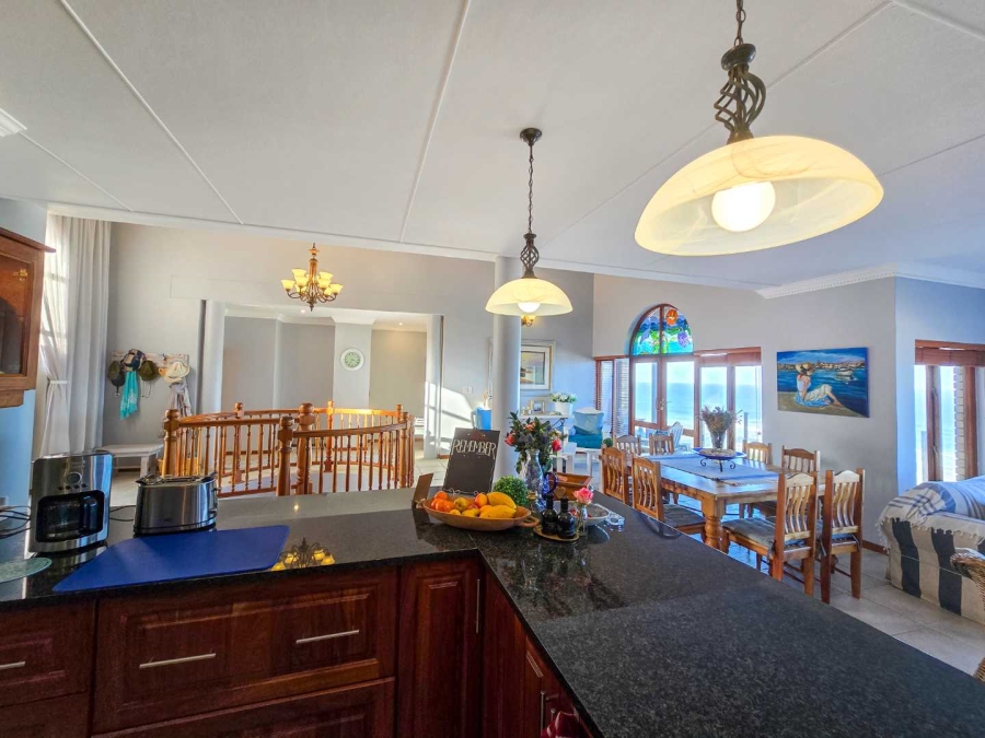 4 Bedroom Property for Sale in Jongensfontein Western Cape